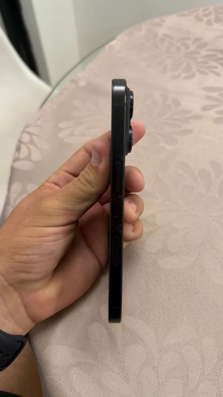 Iphone 16 pro 256 gb - Foto 2