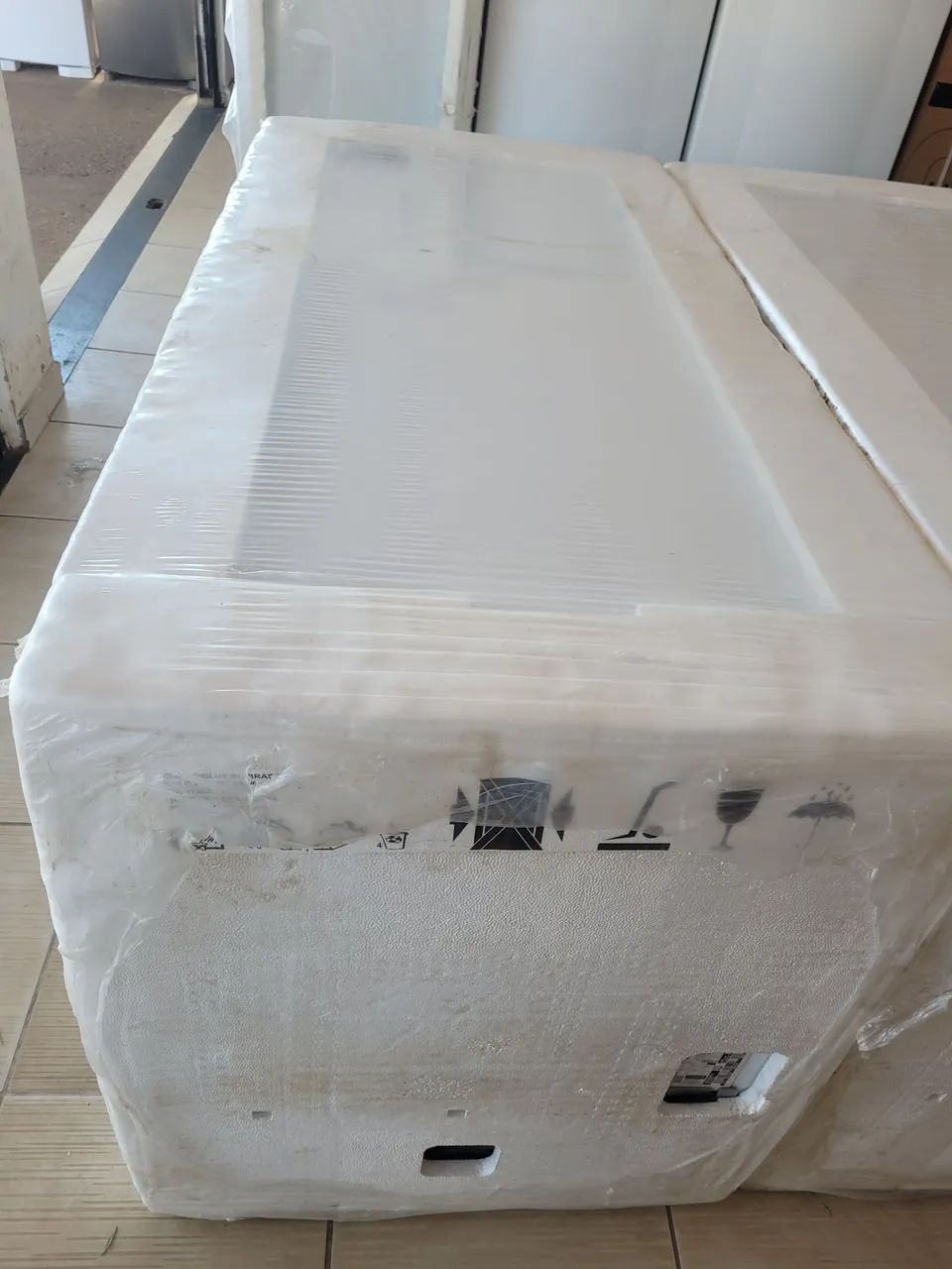 FREEZER ELECTROLUX H550 INVERT  - Foto 4