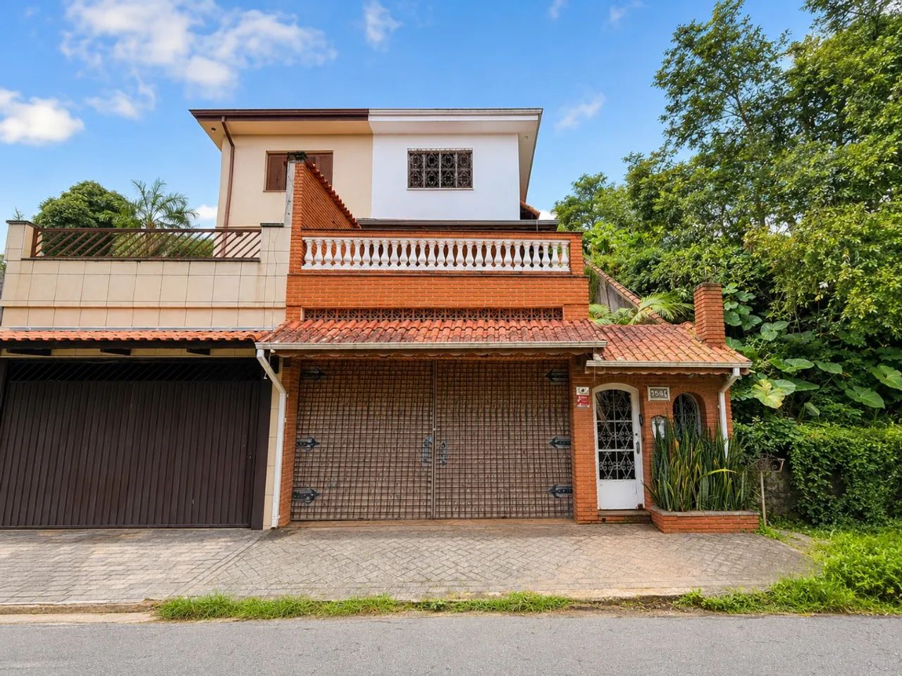 Casa de vila para venda em Suíssa com 3 quartos, 220m²