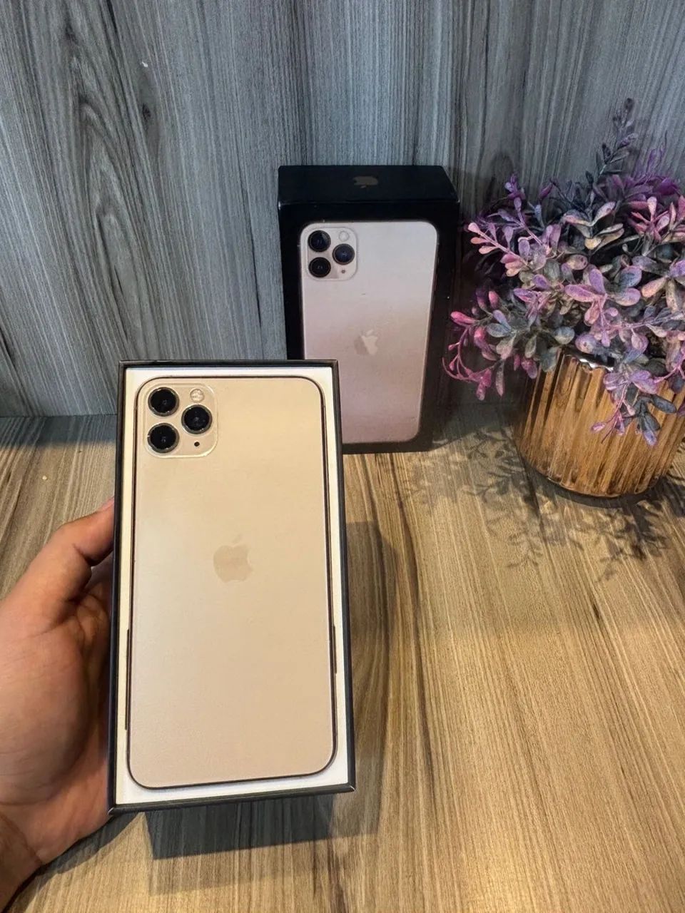 iPhone 11 Pro Max 256gb Gold - Celulares e Smartphones - Nova