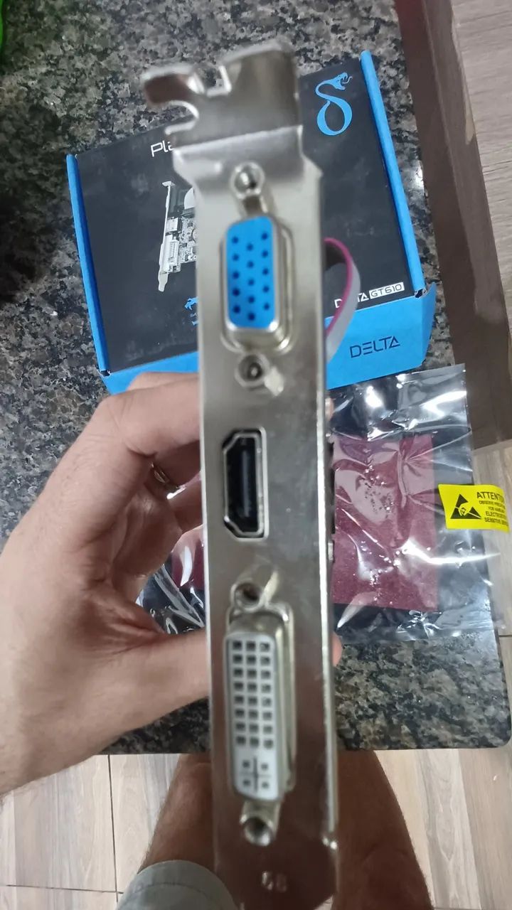 Placa de Vídeo GT 610 2GB DDR3  - Foto 2
