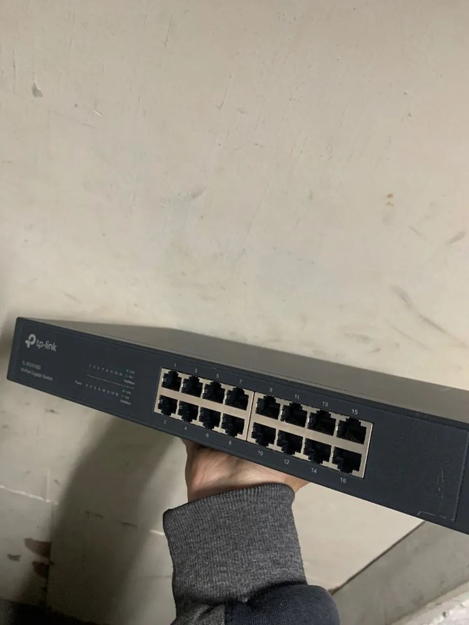 Switch to link gigabit TL-SG1016D