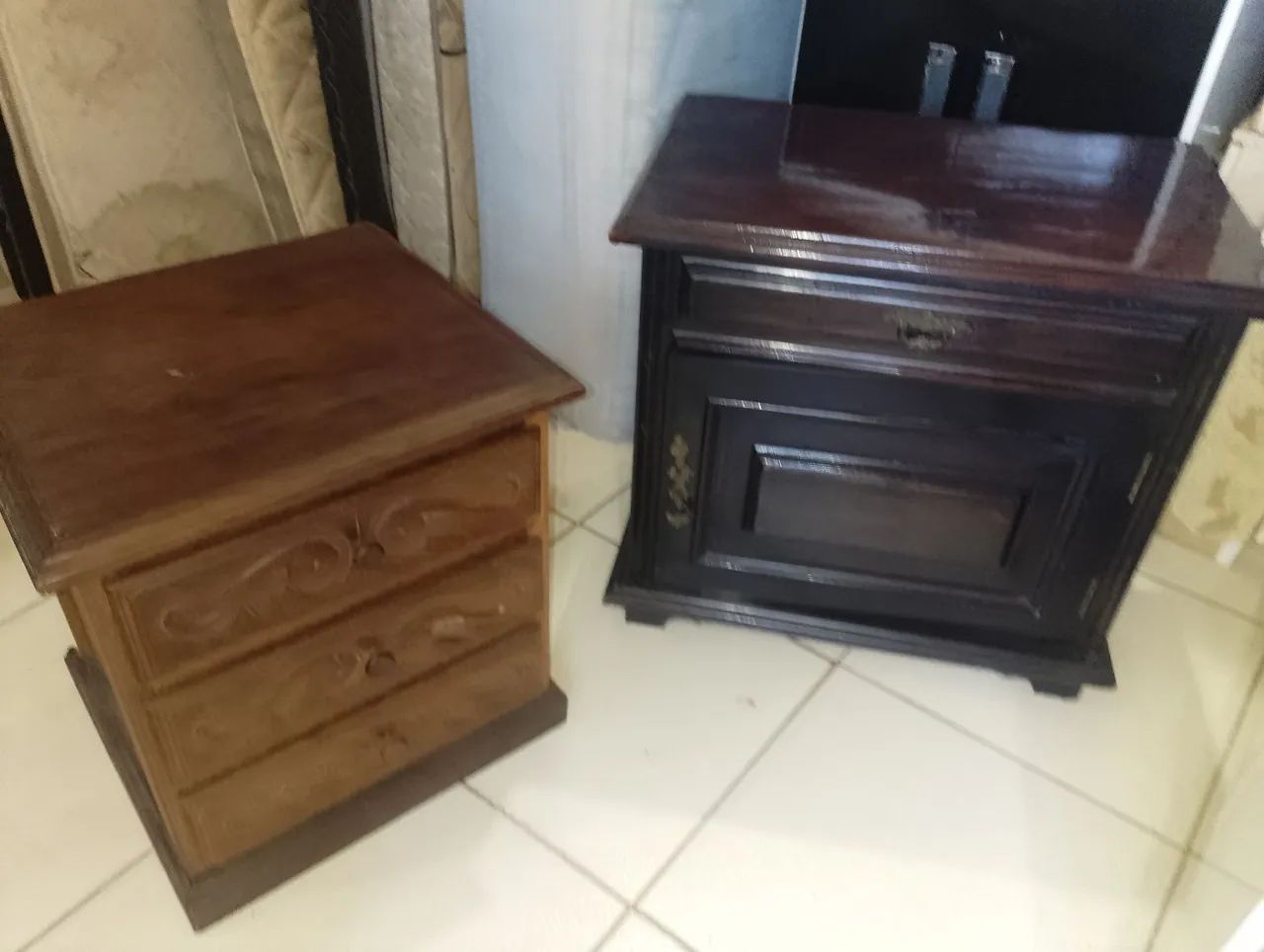MÓVEIS ANTIGOS, VENDO SEPARADO - Foto 2