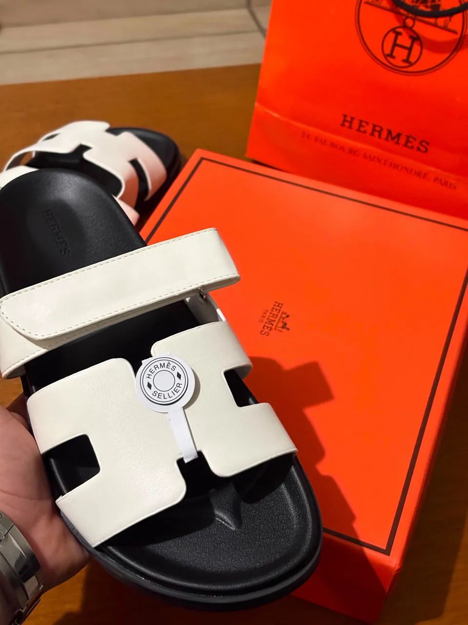 Hermés Chypre branca 