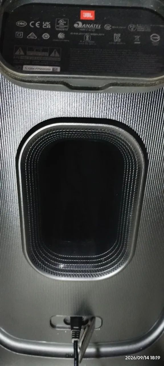 Caixa de som JBL paribox 710 nova - Foto 5