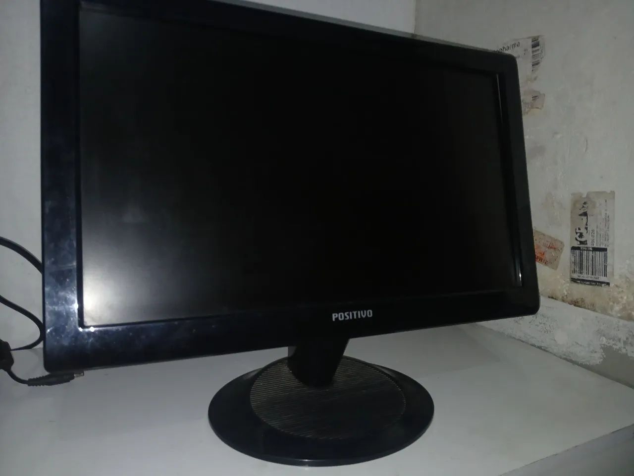 Monitor 18.5" HD Widescreen - Com Som Embutido e Porta USB - Foto 4