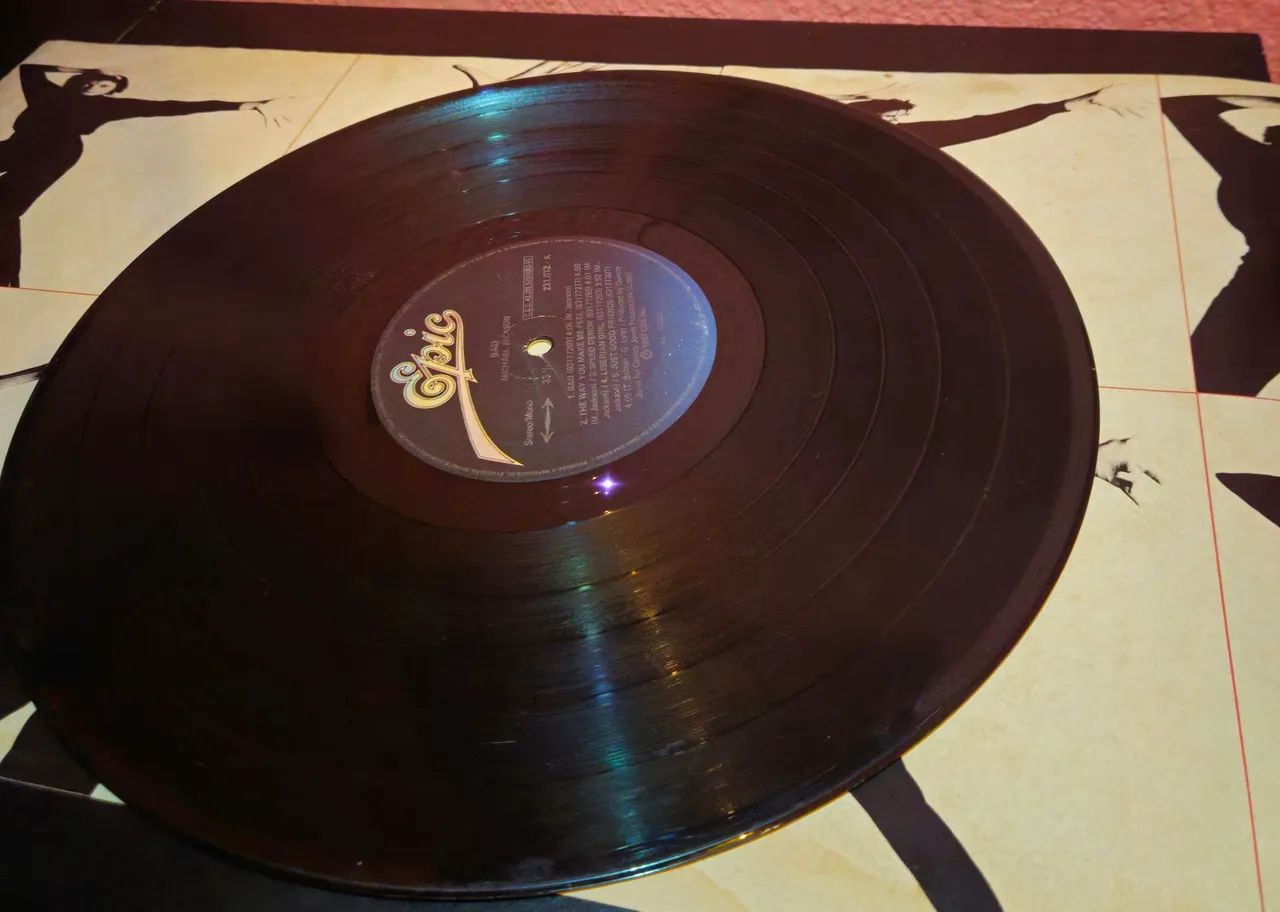LP Vinil Michael Jackson 'Bad' de Época - Foto 2