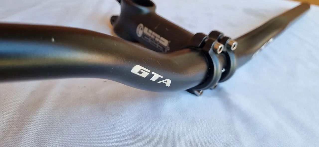 Mesa UNO (100mm) e Guidão GTA 720mm - Foto 2