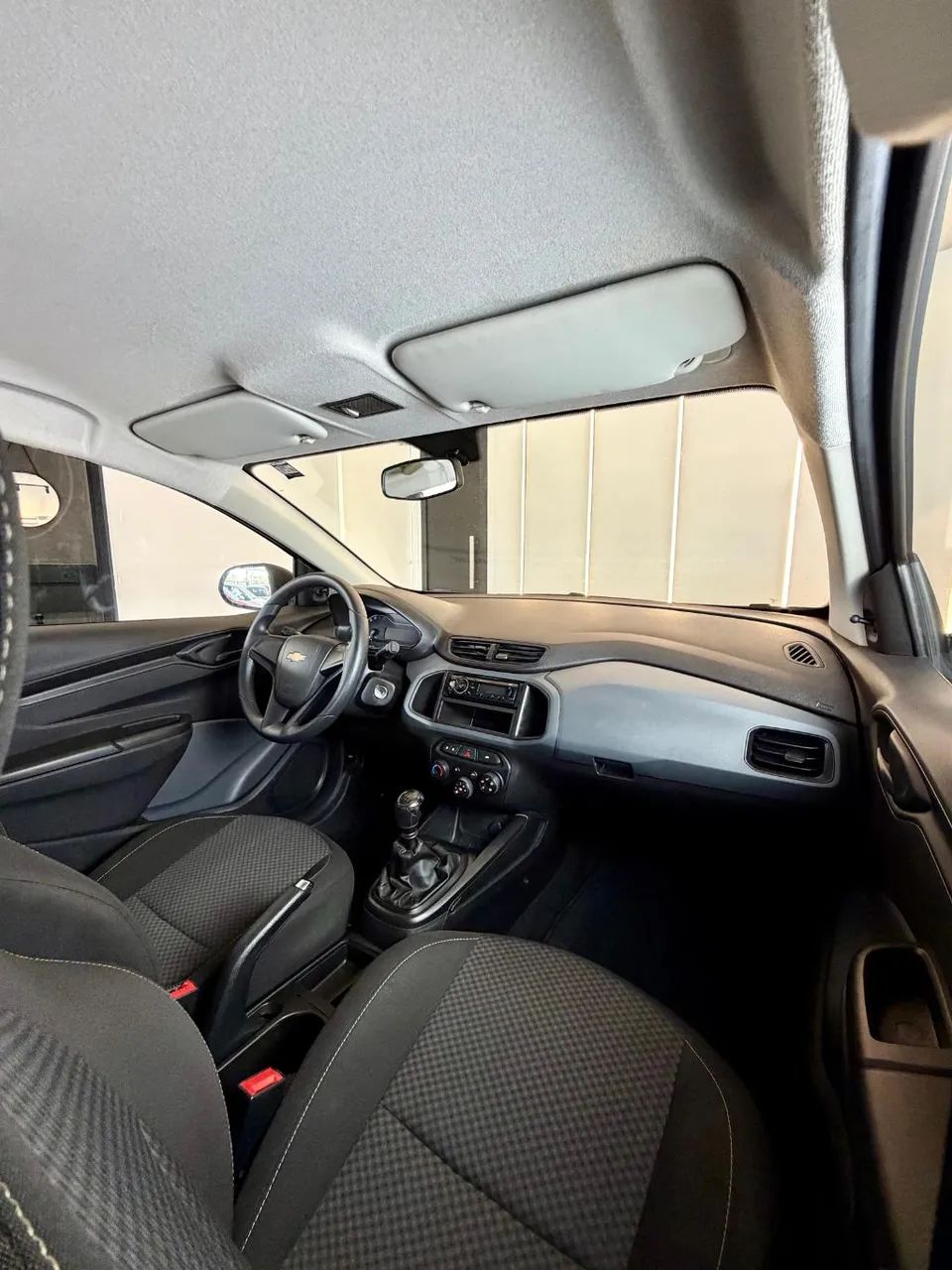Chevrolet Onix JOY Hatch 1.0 8V Flex Mec. 4P 2020 - Foto 5