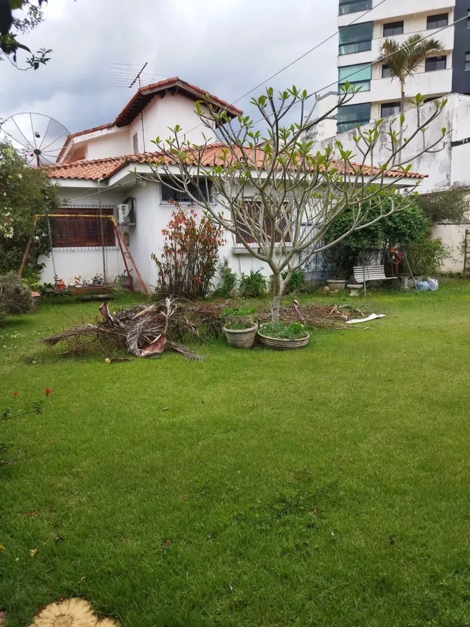 Ótima casa em corredor comercial na Vila Oliveira - Foto 2