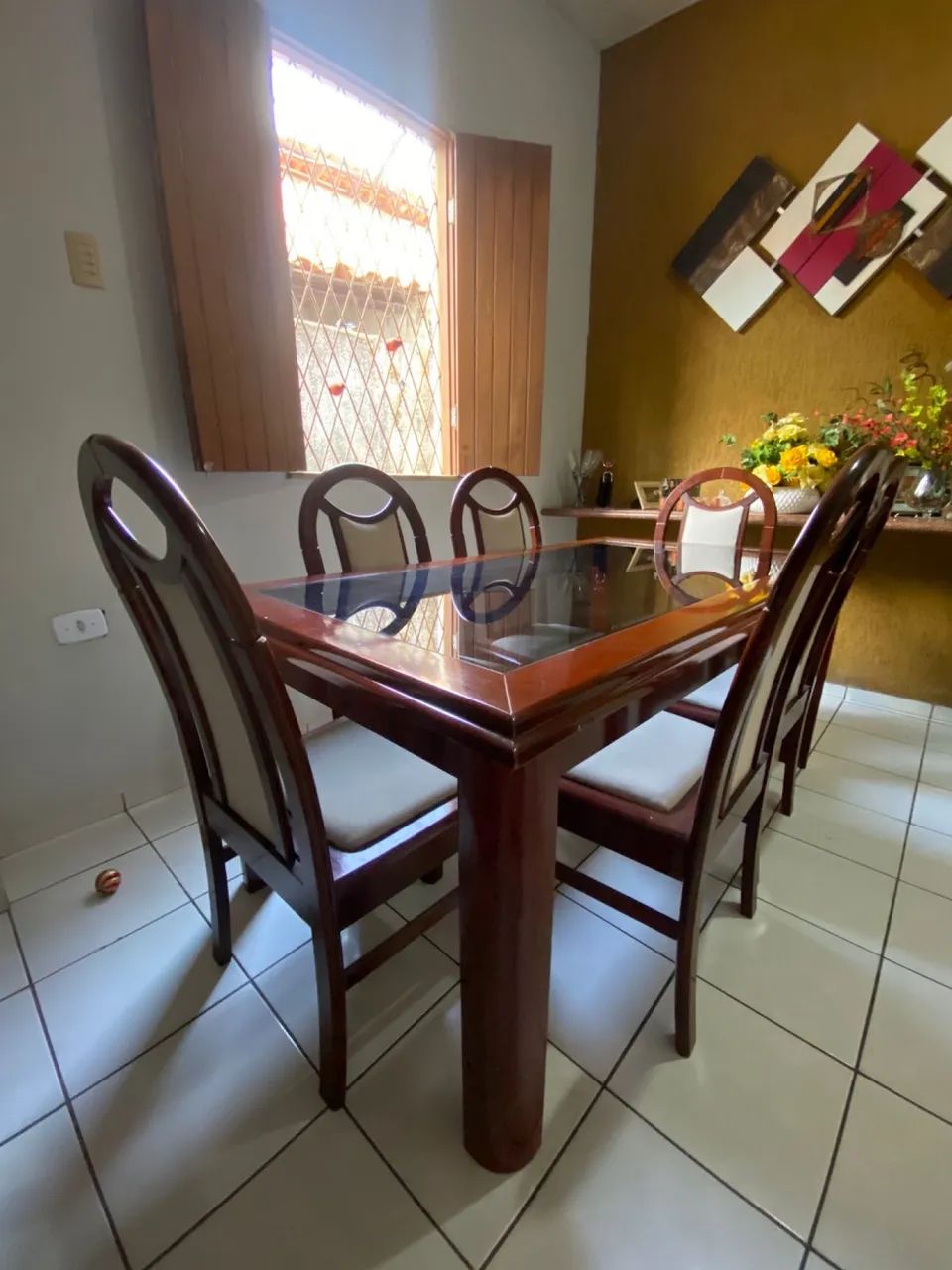Mesa com cadeiras madeira - Foto 4