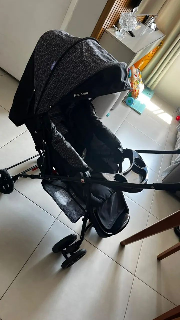 Carrinho de bebê - Cosco
