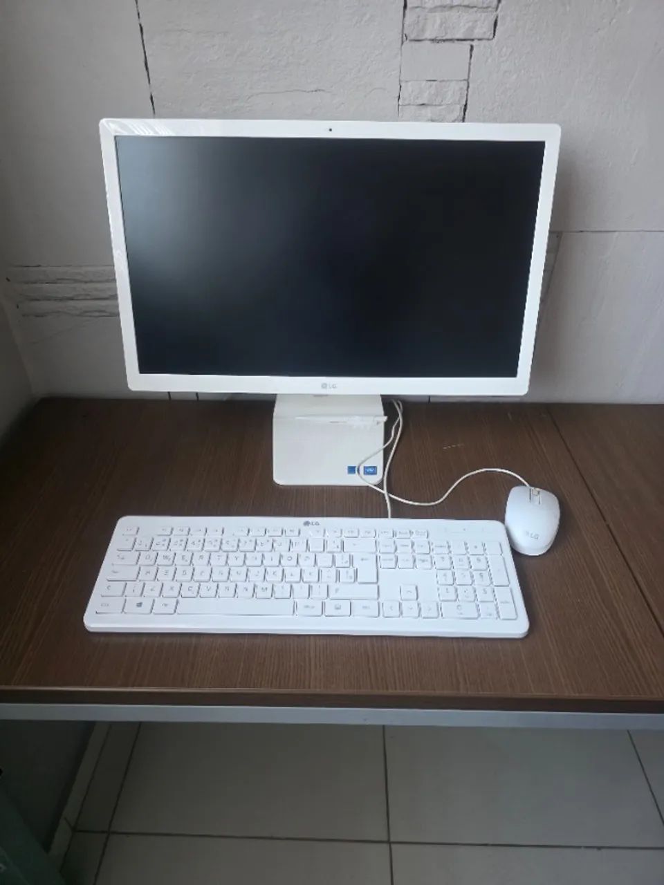 Computador ALL IN ONE, configurações  básicas.