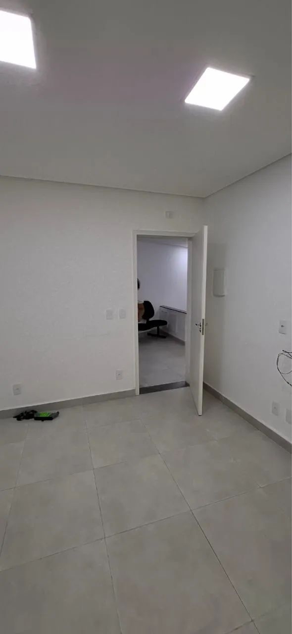 Sala comercial para locação no centro de POÁ 
