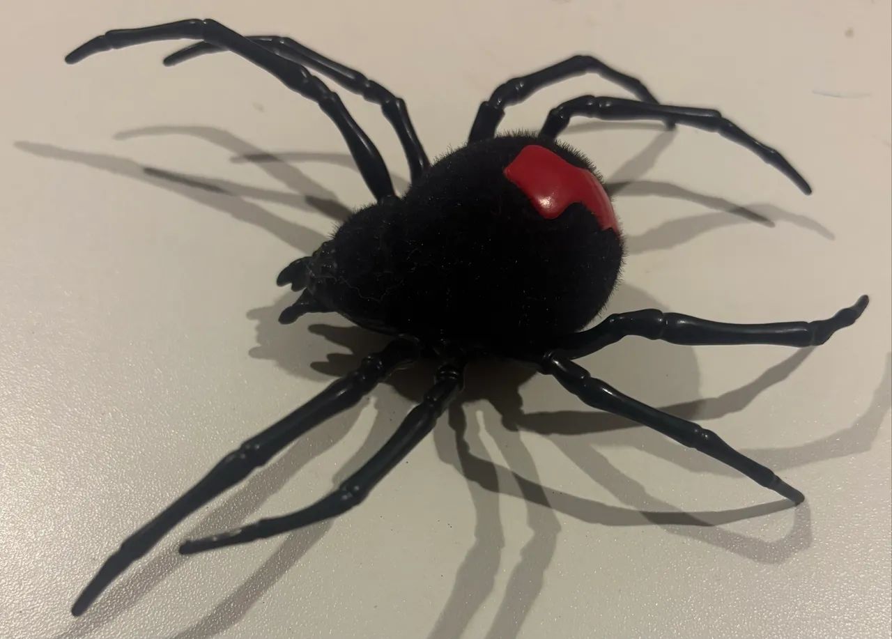 Aranha Robô Alive nunca usada