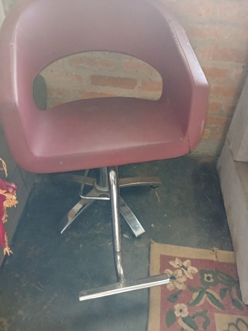 2 Cadeira hidráulica cabeleireiro 