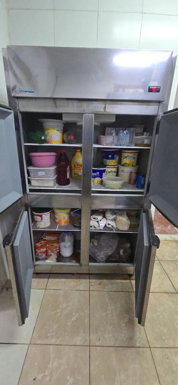 Geladeira comercial 4 portas - Foto 2