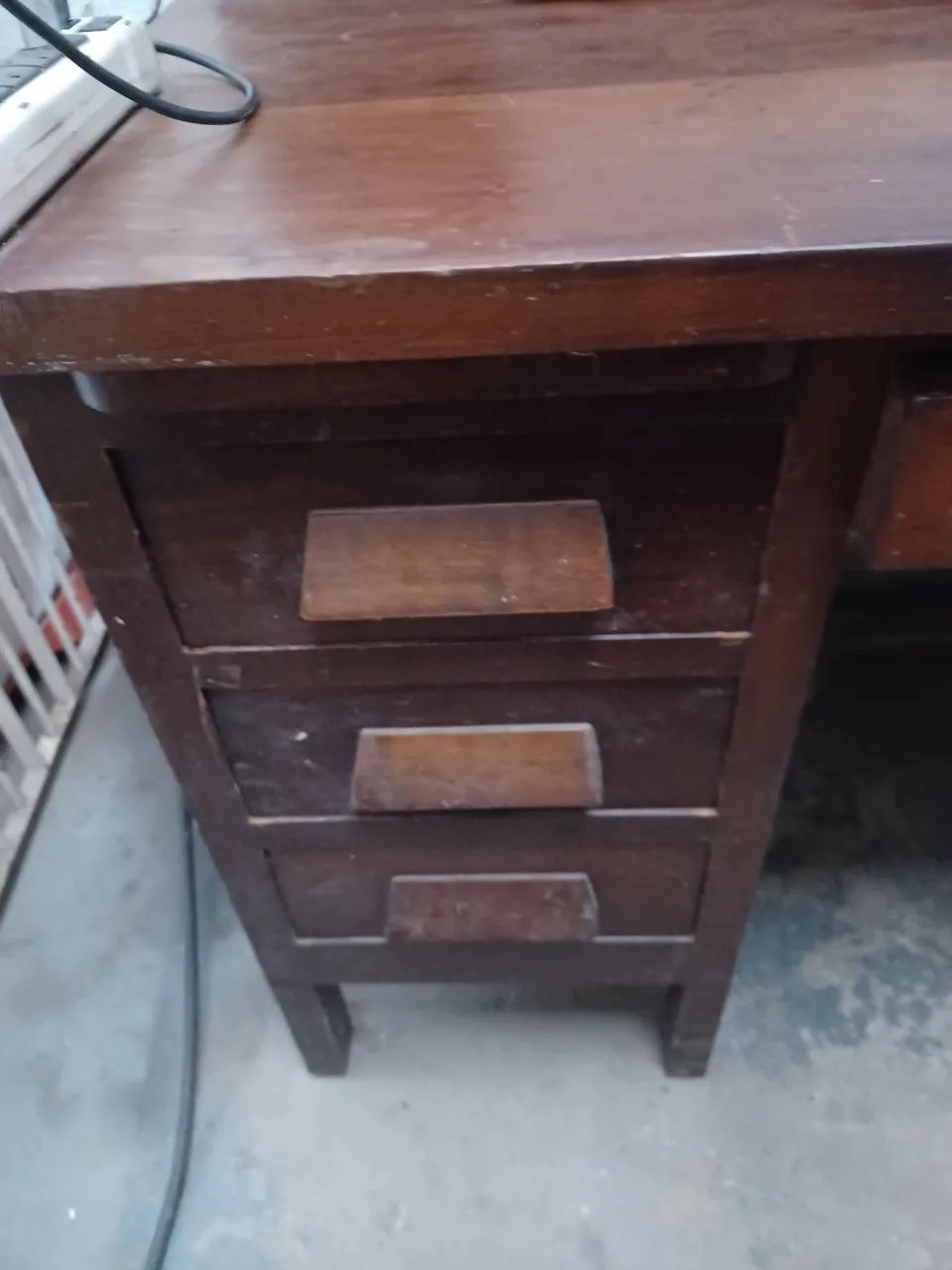 Escrivaninha Miele .7 gavetas.maciça antiga. - Foto 4