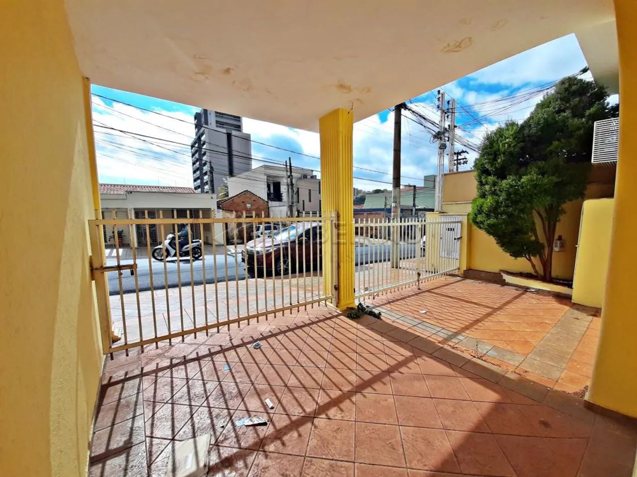 Casa térrea comercial com 2 dormitórios