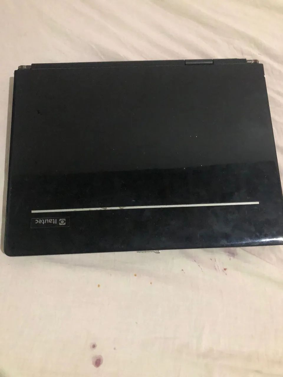 Notebook Itautec barato pra sair hoje 