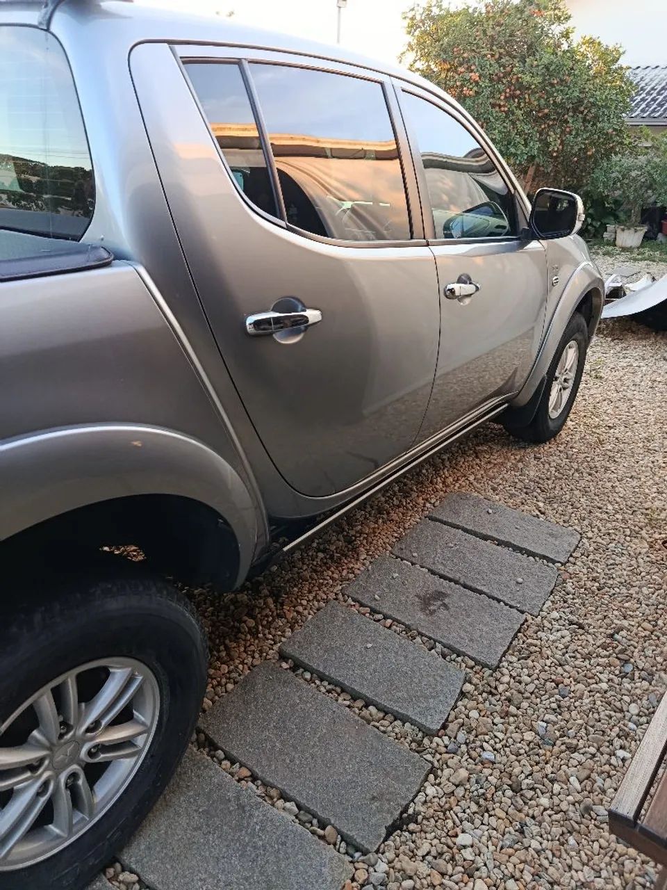 Mitsubishi L200 2015