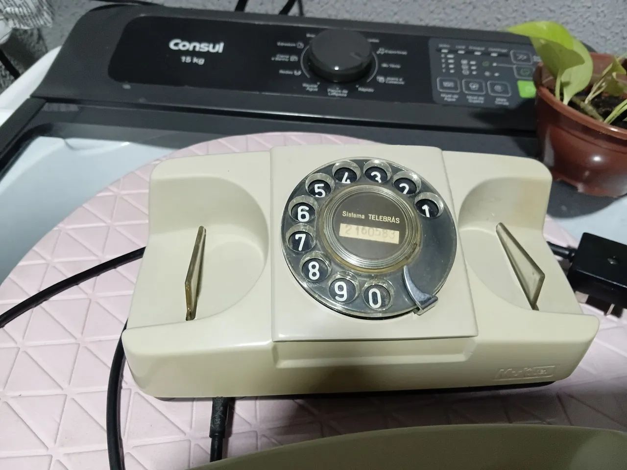 Telefone antigo 