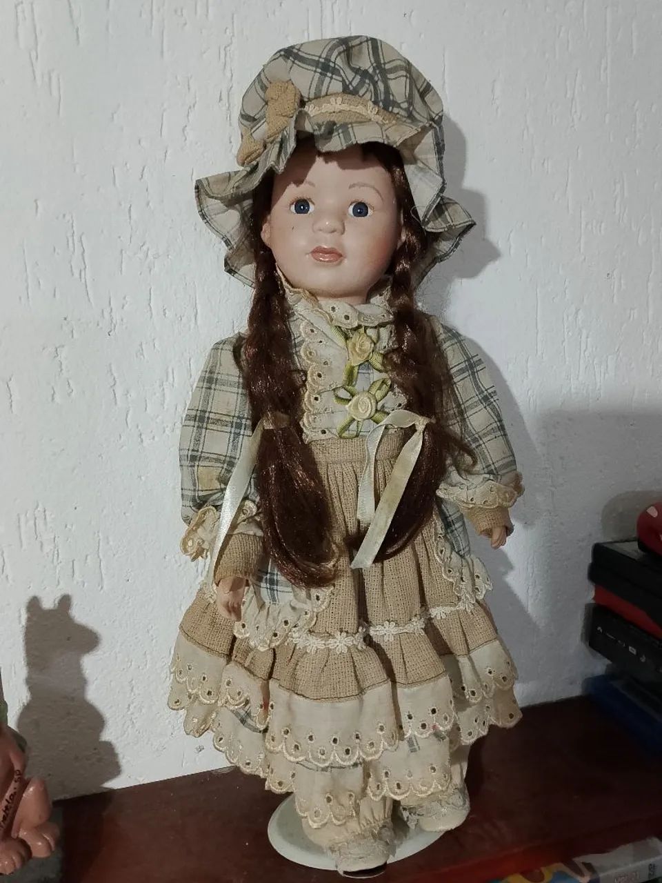 boneca de porcelana antiga
