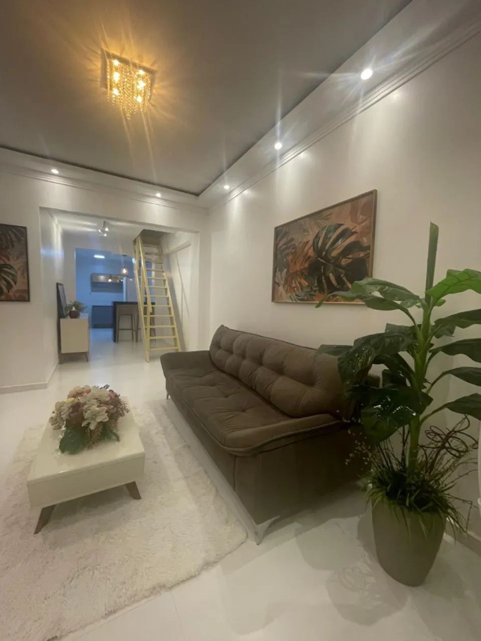 Casa c/2 pavimentos, 90m², 3/4 na sacramenta