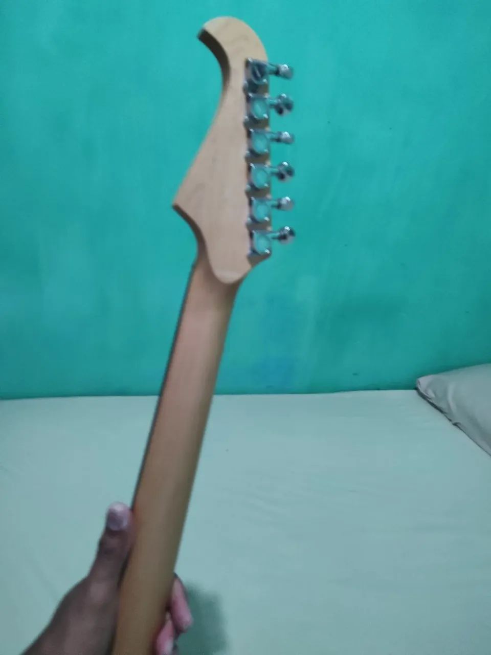 Guitarra Eagle de procedência  - Foto 2