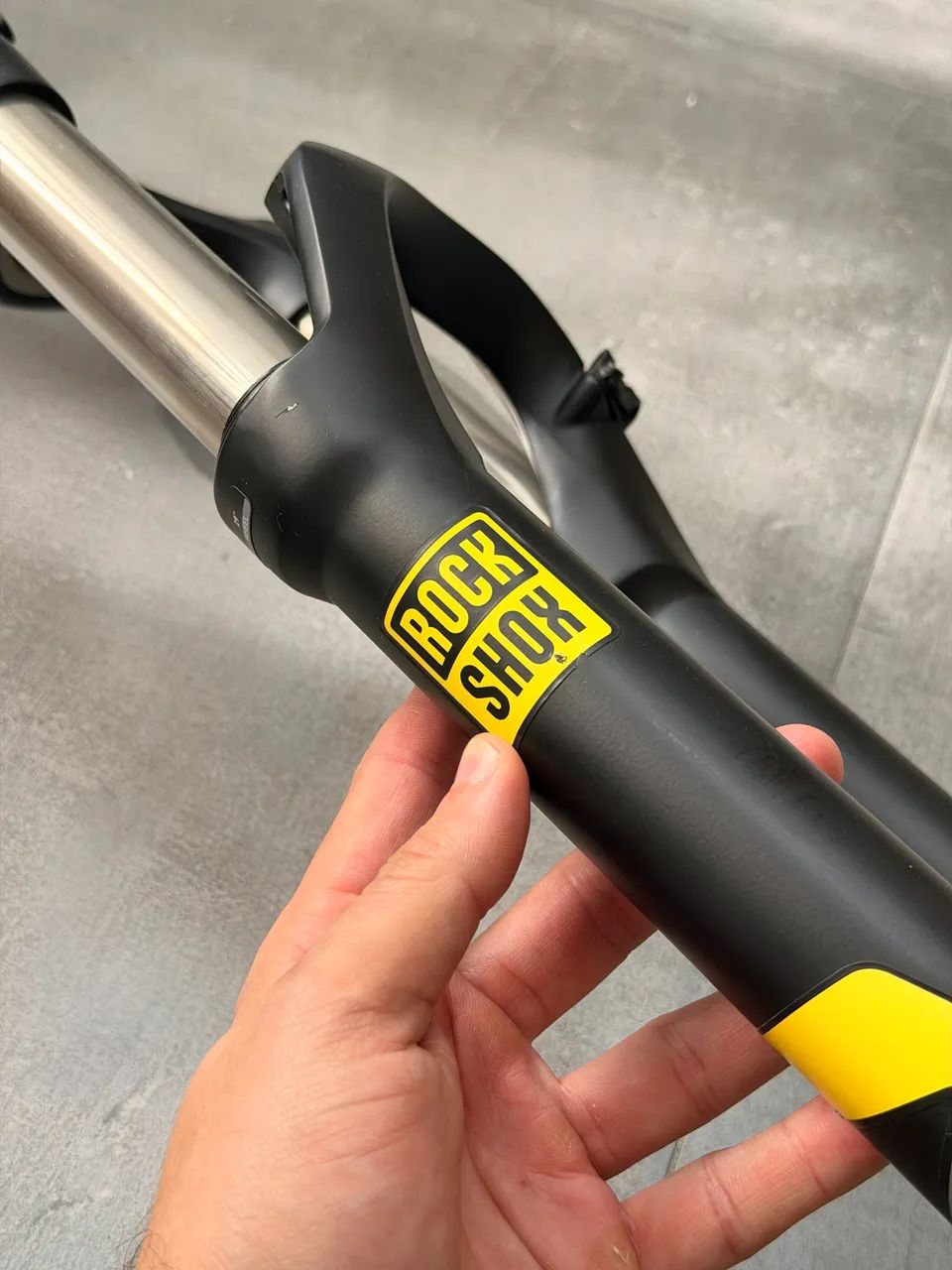 Suspensão Rockshox - XC30 - Aro 29  - Foto 2