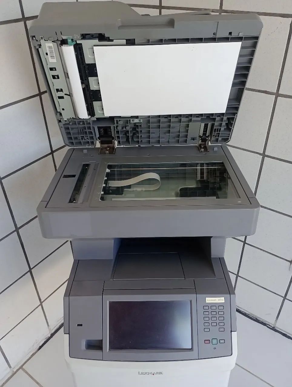 Poderosa impressora Lexmark modelo x656dn. - Foto 2