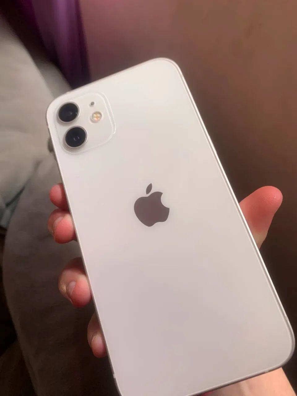 vende se iphone 12 em perfeito estado conservado  - Foto 2