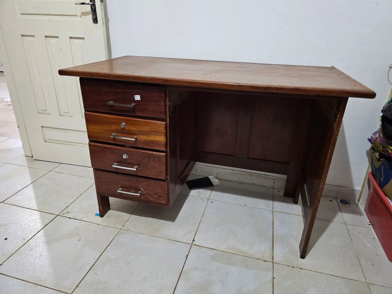 Mesa de estudos - Foto 2