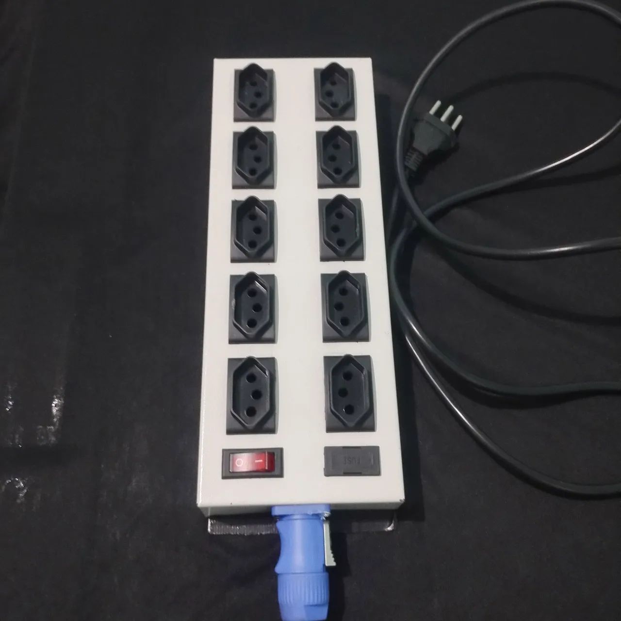 Régua de ac com 10 pontos de ligação e plug Neutrik  - Foto 5