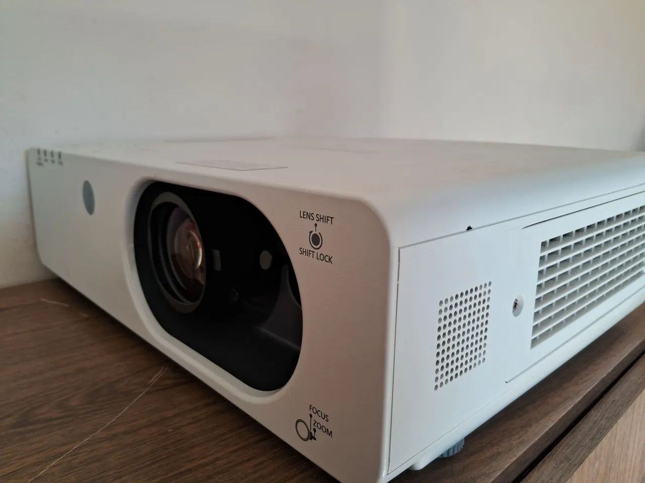 Projetor  Panasonic  FX400  - Foto 5