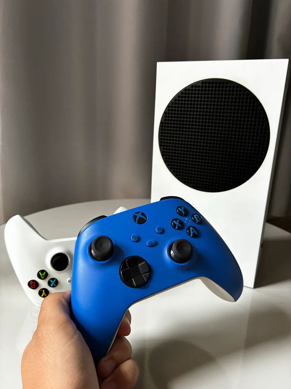 Xbox series S 2 controles  - Foto 3