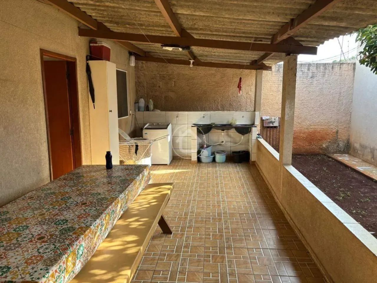 CASA COM TRES QUARTOS - Foto 4