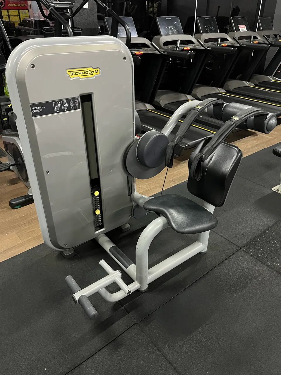 Máquina Abdominal Technogym