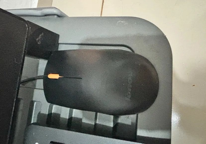 Pc monitor junto com teclado e mouse  - Foto 4