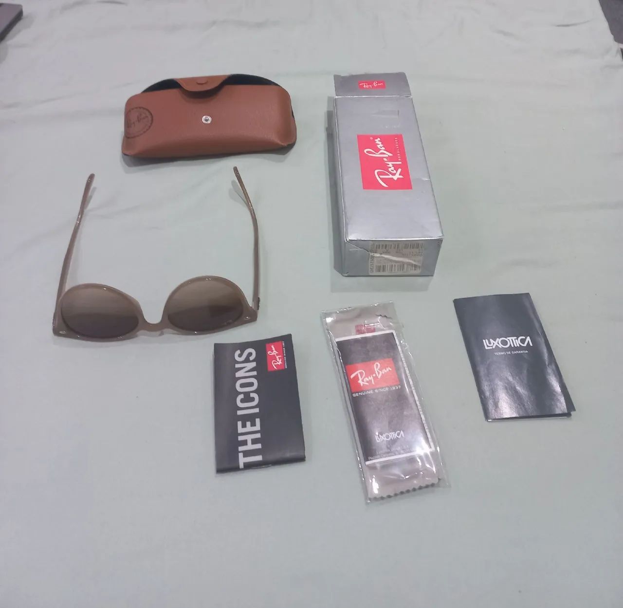 RayBan 4305