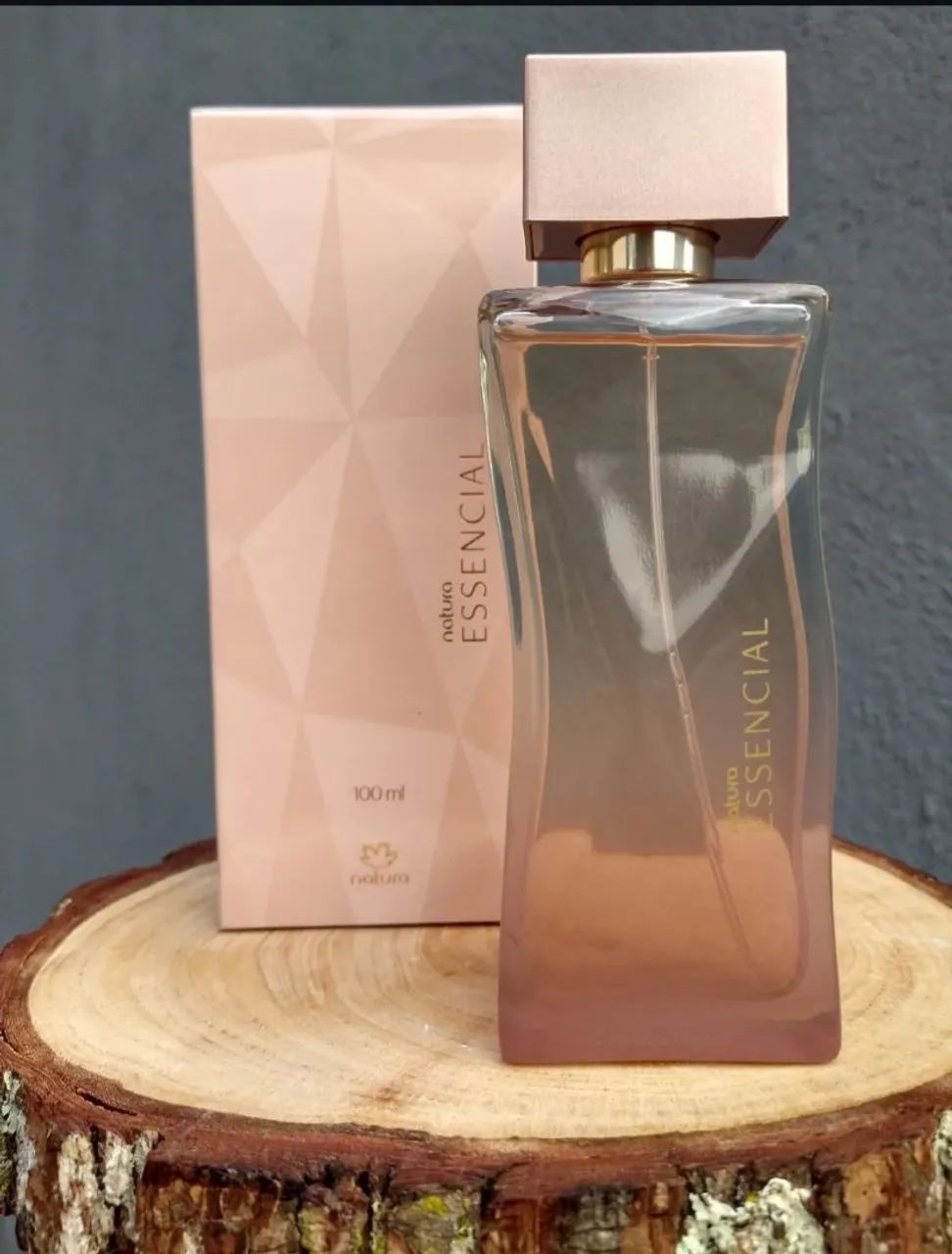 Essencial tradicional feminino 
