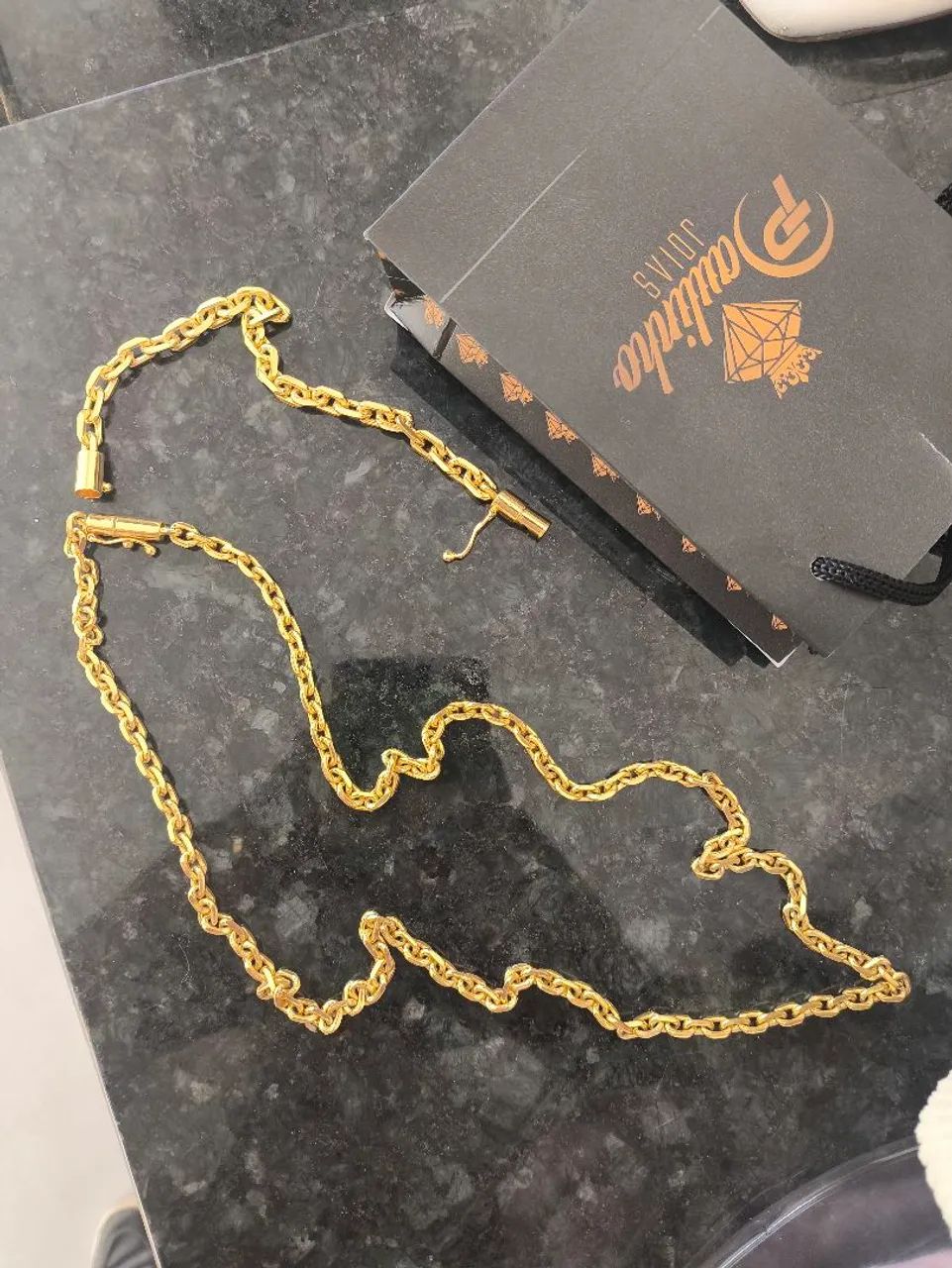 Cordão e pulseira 