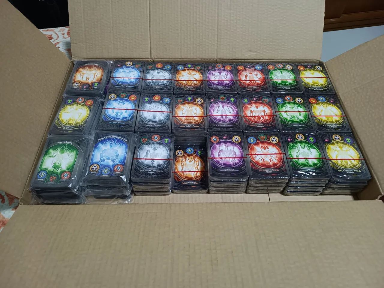 93 decks de keyforge abertos