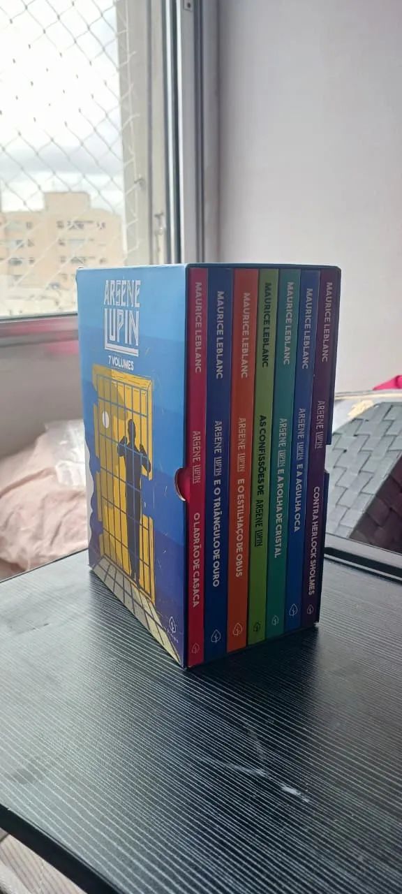 Box das aventuras de Arsene Lupin - 7 volumes (Semi-novo)