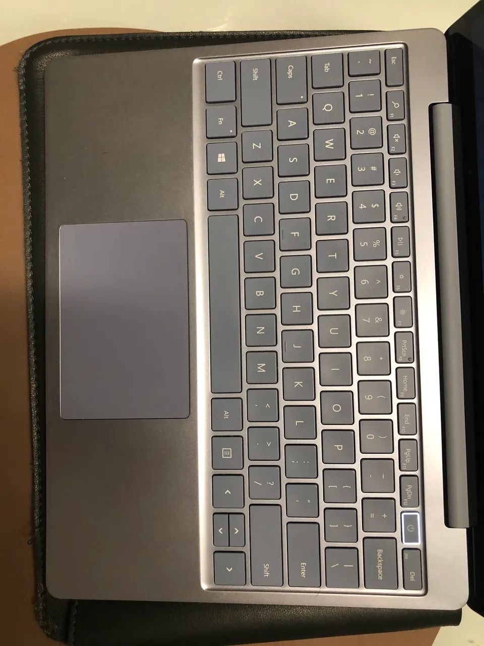 Microsoft Surface Laptop Go 2 - Foto 4