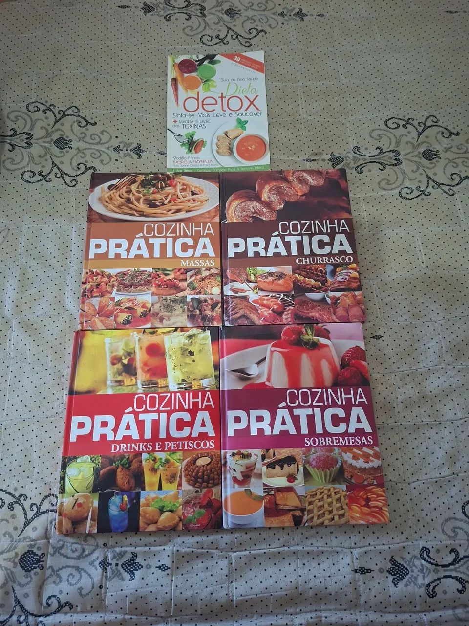 Lote 22 livros - Foto 2