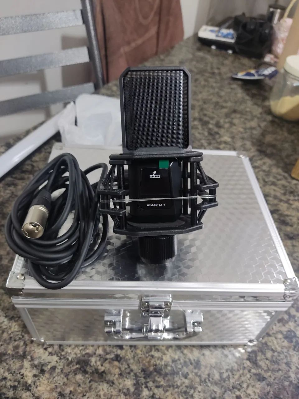 Microfone Condensador Arcano AM-STU-1