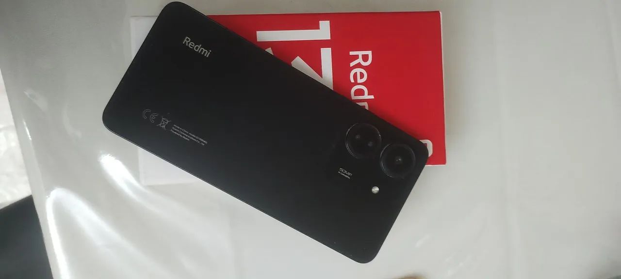 Celular Redmi 13C muito bem conservado