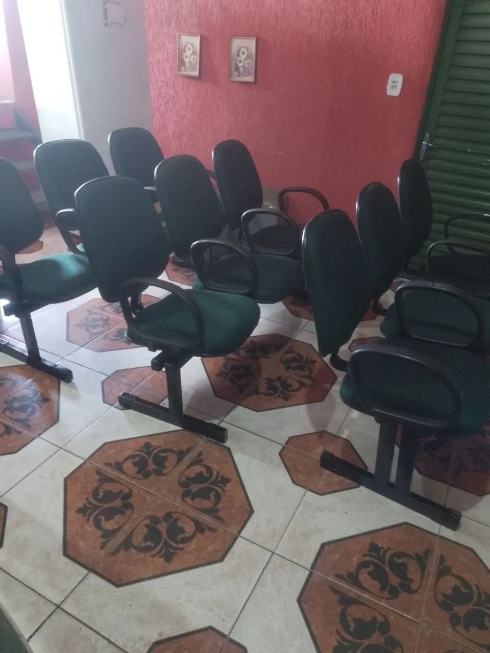 Cadeiras de longarina estofada