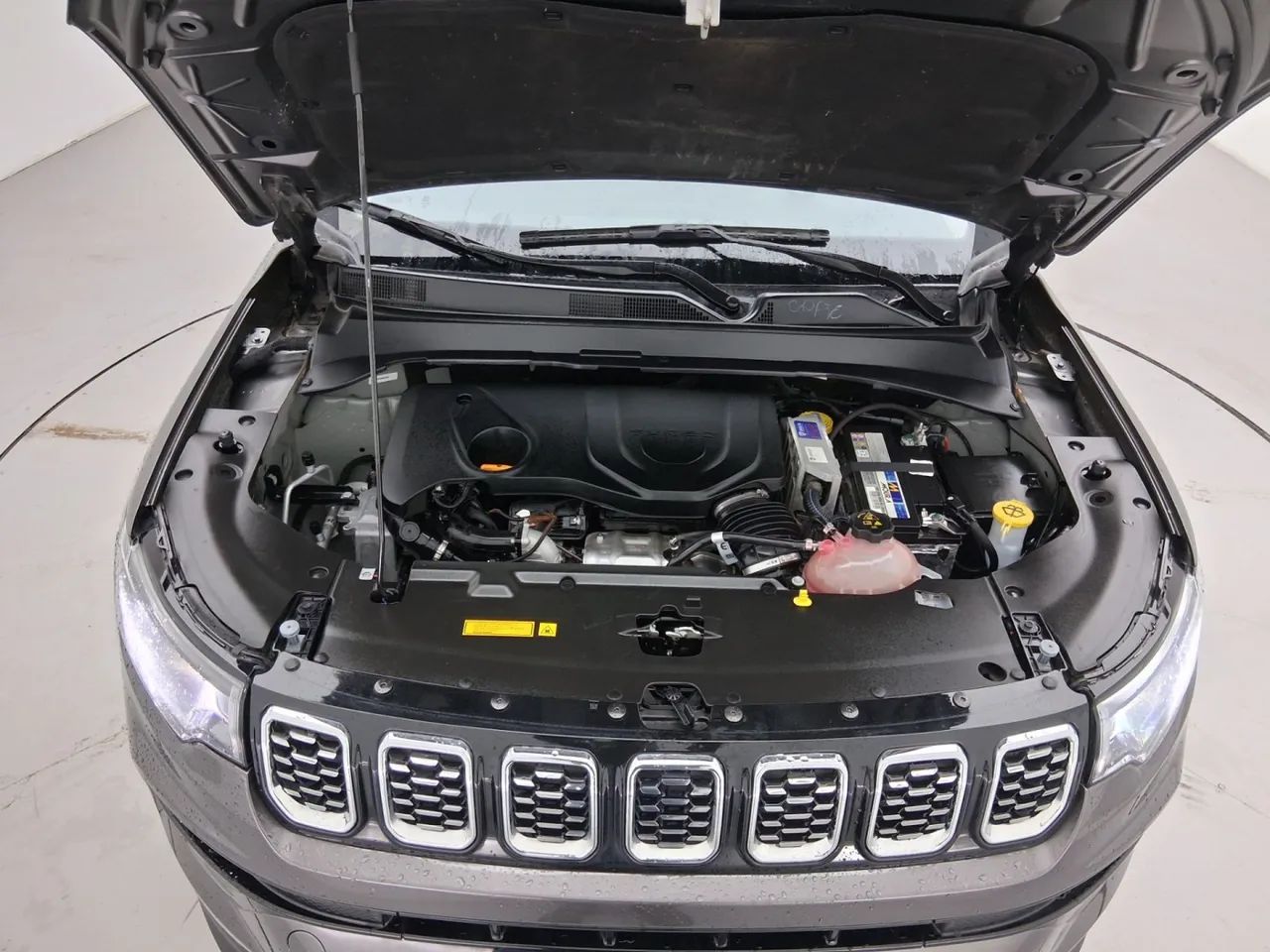 Jeep Compass LIMITED T270 1.3 TB 4x2 Flex Aut, foto 10 de 18